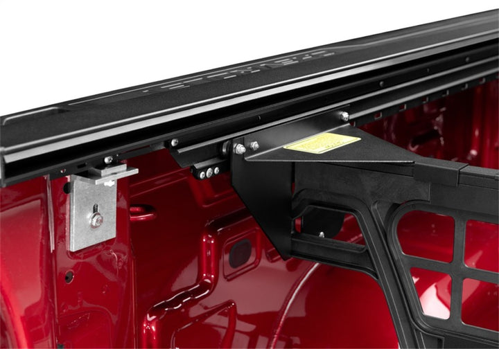 Roll-N-Lock 2019 Chevy Silverado / GMC Sierra 1500 68in Cargo Manager - Bull Strap
