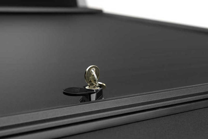 Roll-N-Lock 2019 Ram 1500 XSB 65.5in A-Series Retractable Tonneau Cover - Bull Strap