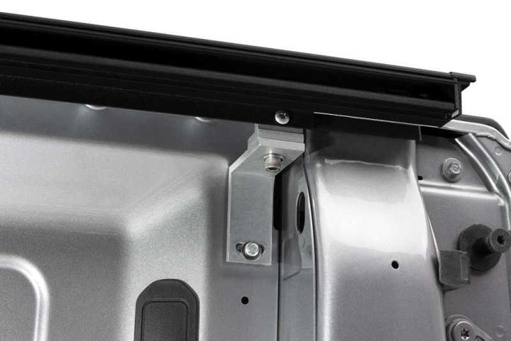 Roll-N-Lock 2019 Ram 1500 XSB 65.5in A-Series Retractable Tonneau Cover - Bull Strap