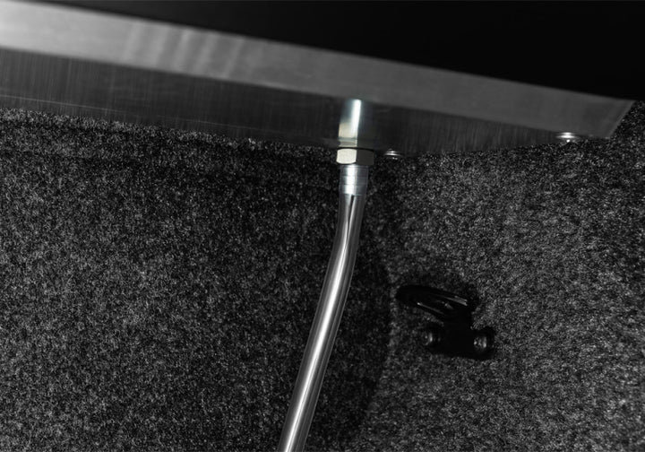 Roll-N-Lock 2021 Ford F-150 67.1in M-Series Retractable Tonneau Cover - Bull Strap