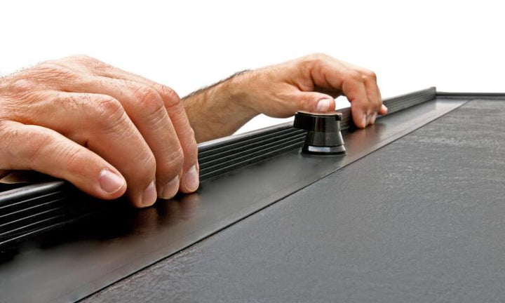 Roll-N-Lock 2022 Toyota Tundra Crew Cab/Double Cab 66.7in M-Series Retractable Tonneau Cover - Bull Strap