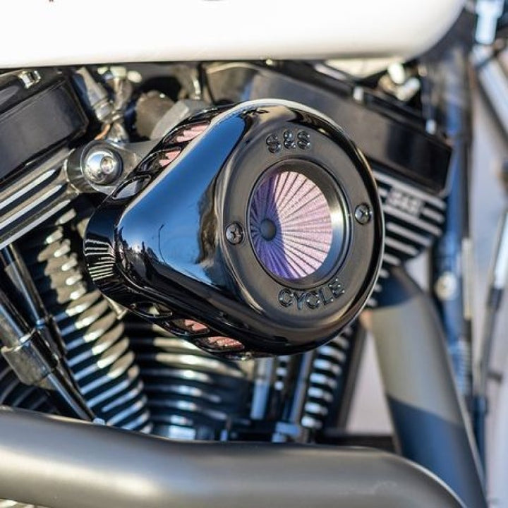 S&S Cycle 08-16 Touring/16-17 Softail Models Stealth Air Stinger Kit w/ Gloss Black Teardrop - Bull Strap