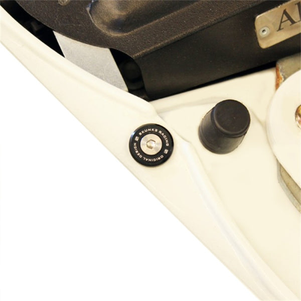 Skunk2 Large Fender Black Anodized Washer Kit (6 Pcs.) - Bull Strap