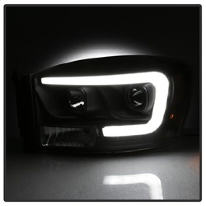 Spyder Dodge Ram 1500 06-08 V2 Projector Headlights - Light Bar DRL - Black (PRO-YD-DR06V2-LB-BK) - Bull Strap
