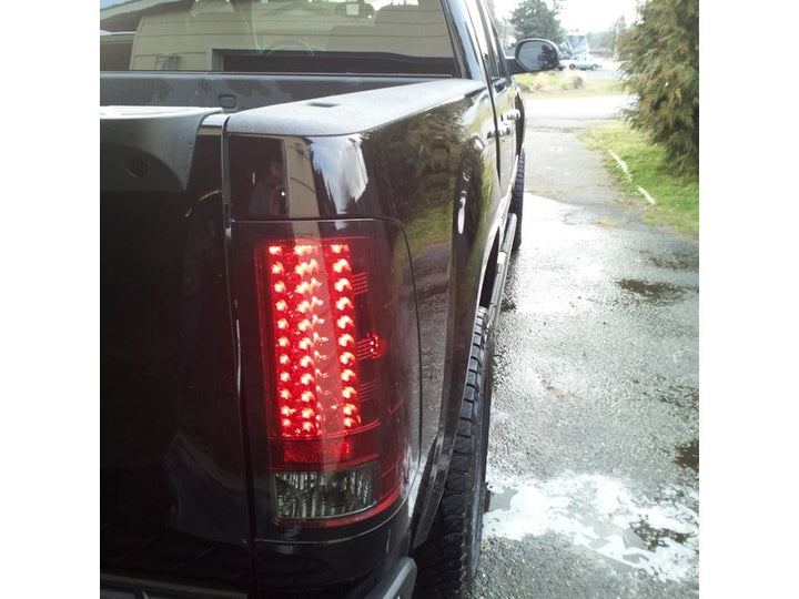 Spyder GMC Sierra 07-13 (Not 3500 Dually 4 Rear Wheels)LED Tail Lights Red Clear ALT-YD-GS07-LED-RC - Bull Strap
