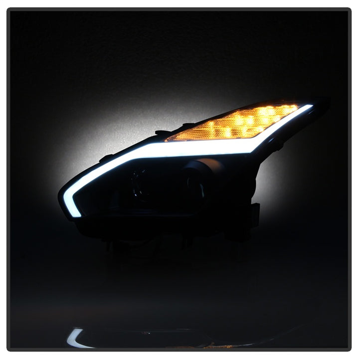 Spyder Nissan GTR R35 09-14 - Projector Headlights - DRL LED - Black - Bull Strap