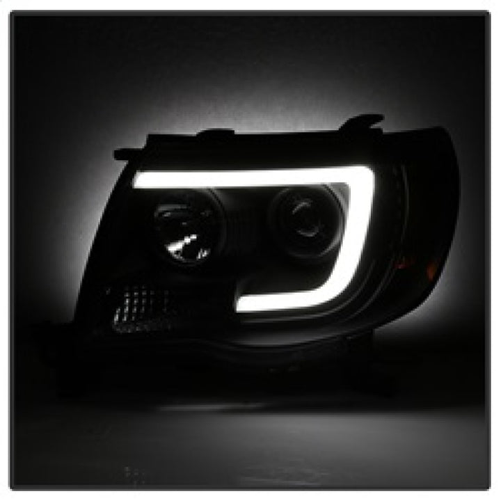 Spyder Toyota Tacoma 05-11 Projector Headlights - Light Bar DRL - Black PRO-YD-TT05V2-LB-BK - Bull Strap