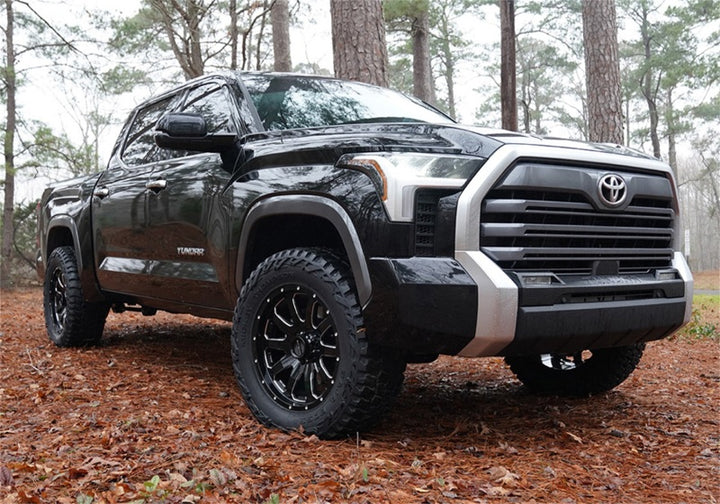 Superlift 2022 Toyota Tundra 2WD/4WD 2in Leveling Kit w/Upper Strut Spacers - Bull Strap