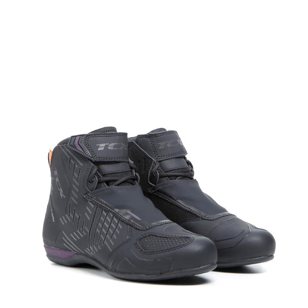 TCX R04D Lady Waterproof Shoe Black Size - 41 - Bull Strap