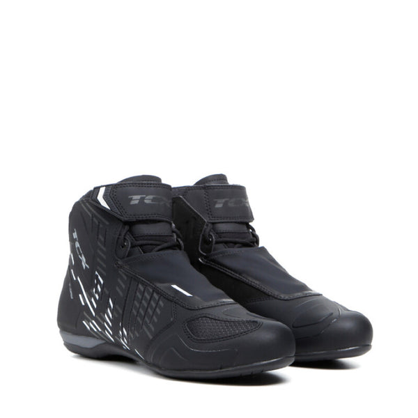 TCX R04D Waterproof Shoe Black/White Size - 41 - Bull Strap