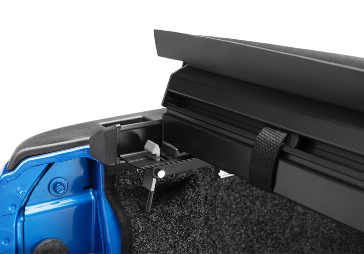 Tonno Pro19-21 Dodge RAM 1500 5.7ft Lo-Roll Tonneau Cover - Bull Strap