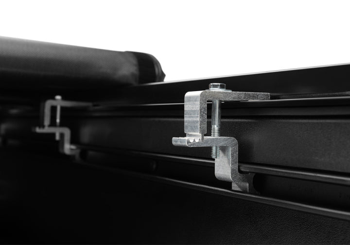 Truxedo 05-15 Toyota Tacoma 5ft TruXport Bed Cover - Bull Strap