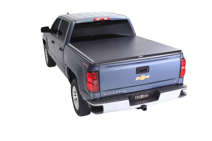 Truxedo 14-18 GMC Sierra & Chevrolet Silverado 1500 5ft 8in TruXport Bed Cover - Bull Strap
