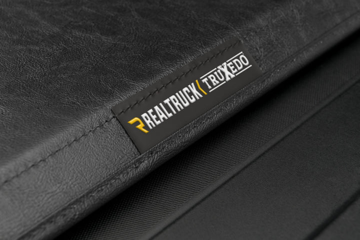 Truxedo 19-20 GMC Sierra & Chevrolet Silverado 1500 (New Body) 5ft 8in TruXport Bed Cover - Bull Strap