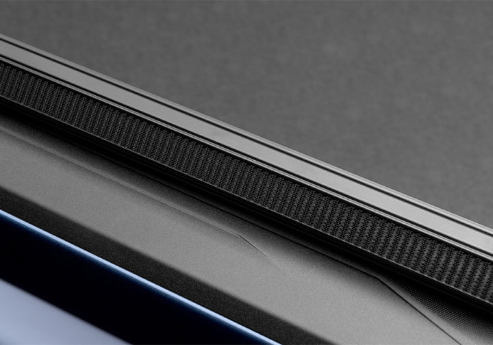 Truxedo 2020 GMC Sierra & Chevrolet Silverado 2500HD & 3500HD 6ft 9in TruXport Bed Cover - Bull Strap