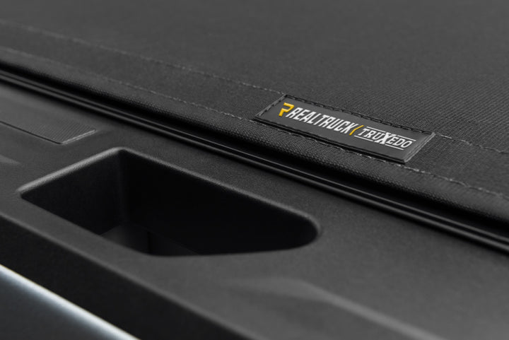 Truxedo 2023 GMC Canyon / Chevrolet Colorado 5ft 2in Bed Pro X15 Tonneau Cover - Matte Black - Bull Strap