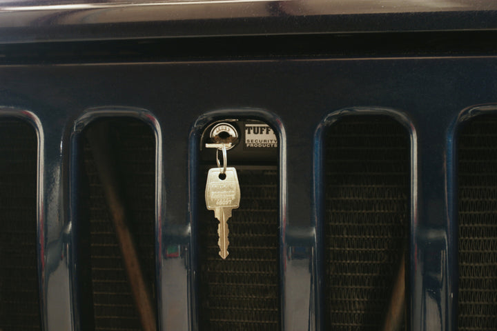 Tuffy Hood Lock Jeep Wrangler Tj & Lj Black01 - Bull Strap