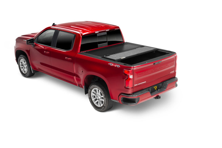 UnderCover 19-20 Chevy Silverado 1500 5.8ft Ultra Flex Bed Cover - Matte Black Finish - Bull Strap