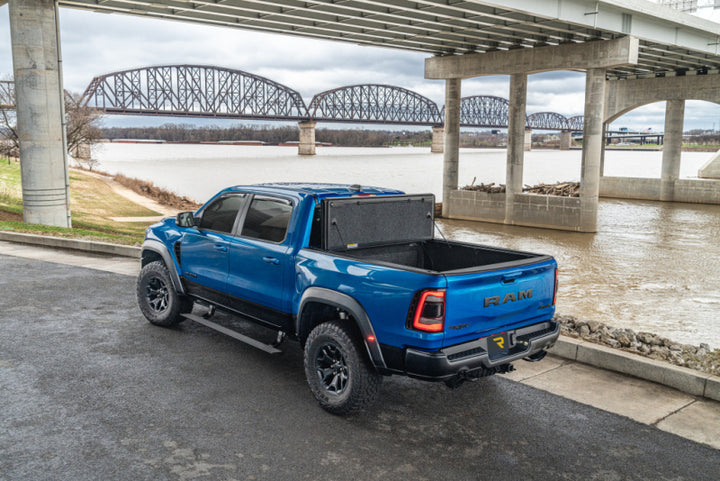 UnderCover 19-23 Ram 1500 (Does Not Fit Rambox) 5.7ft Bed w/ MFTG Ultra Flex Bed Cover - Bull Strap