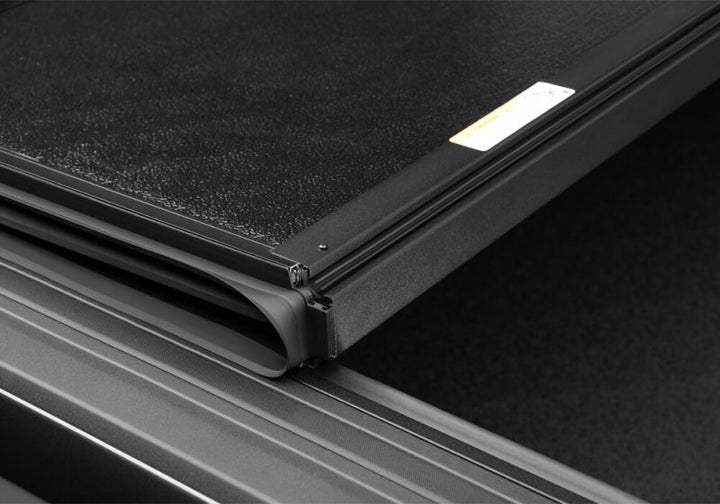 UnderCover 2020 Chevy Silverado 2500/3500 6.9ft Armor Flex Bed Cover - Bull Strap