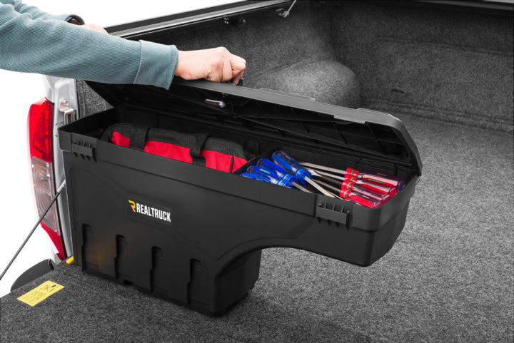 UnderCover 2022 Nissan Frontier Ext/Crew All Beds Drivers Side Swing Case - Black Smooth - Bull Strap