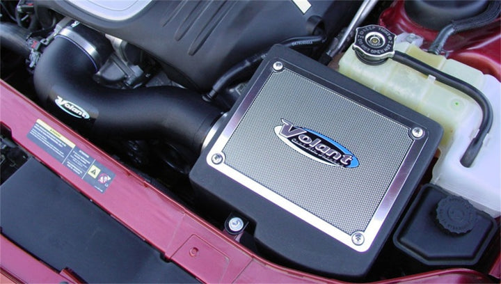 Volant 04-10 Chrysler 300 C 5.7 V8 Pro5 Closed Box Air Intake System - Bull Strap