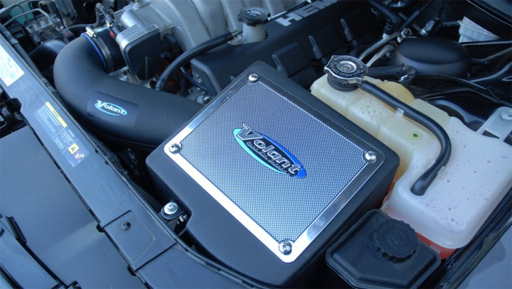 Volant 04-10 Dodge Magnum/Charger/300 SRT8 6.1 V8 Pro5 Closed Box Air Intake System - Bull Strap