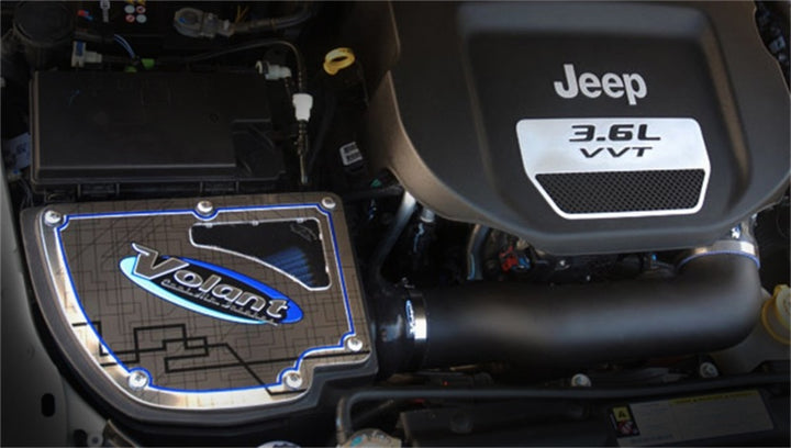 Volant 12-18 Jeep Wrangler 3.6L V6 Pro5 Closed Box Air Intake System - Bull Strap