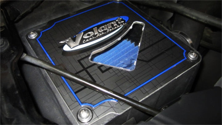Volant 14-15 GMC Sierra/Chevy Silverado 2500/3500HD 6.0L V8 Pro5 Closed Box Air Intake System - Bull Strap