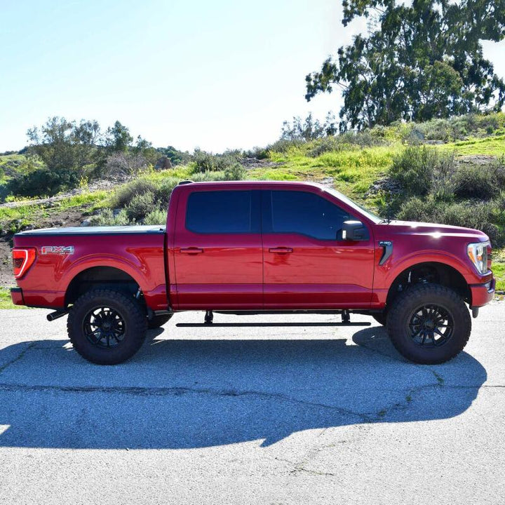 Westin 15-23 Ford F-150 SuperCrew / 17-23 F-250/350 CrewCab Pro-e Running Boards - Tex. Blk - Bull Strap