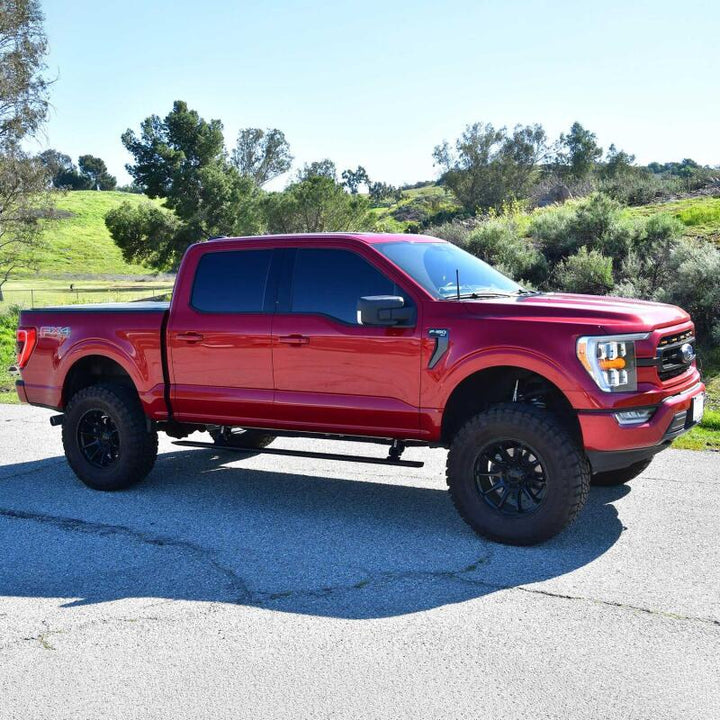 Westin 15-23 Ford F-150 SuperCrew / 17-23 F-250/350 CrewCab Pro-e Running Boards - Tex. Blk - Bull Strap