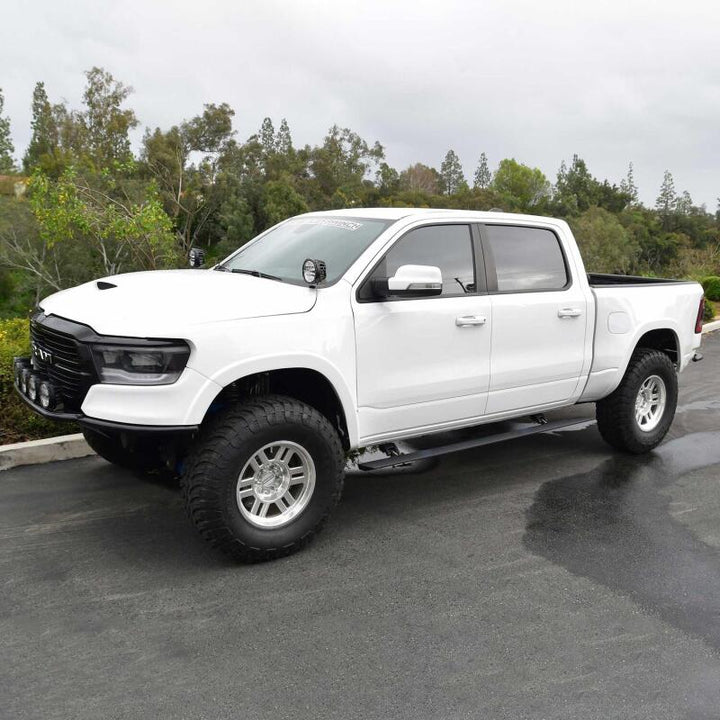 Westin 19-23 RAM 1500 Crew Cab (Excl. 2019+ 1500 Clsc.) Pro-e Running Boards - Tex. Blk - Bull Strap