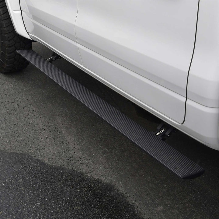 Westin 19-23 RAM 1500 Crew Cab (Excl. 2019+ 1500 Clsc.) Pro-e Running Boards - Tex. Blk - Bull Strap