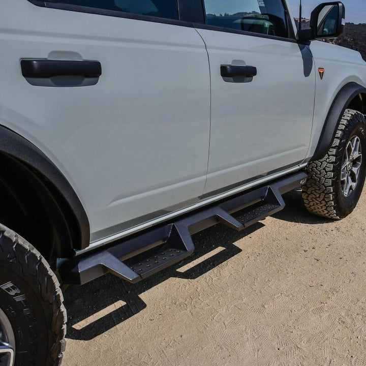 Westin/HDX 2021+ Ford Bronco Drop Nerf Step Bars - Textured Black - Bull Strap