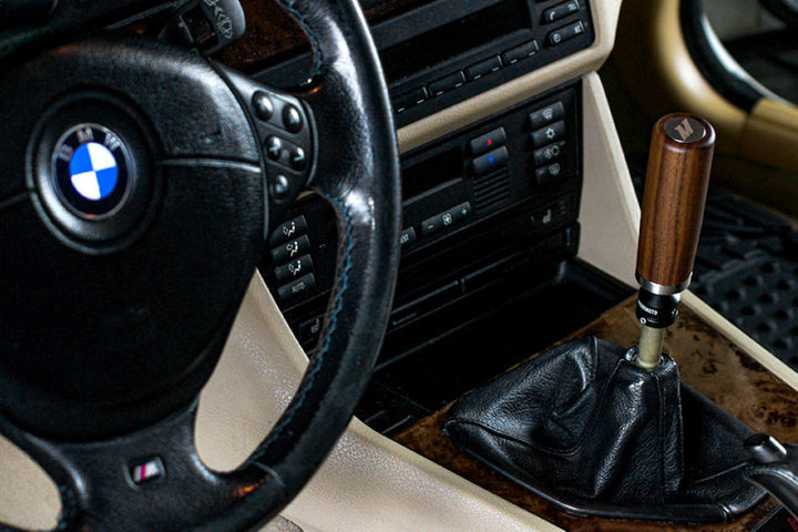 Mishimoto Non-Threaded Shifter Adapter Kit - Black - Bull Strap