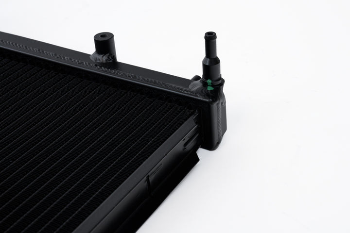 CSF 08-15 Subaru Impreza WRX/STI 1-Row 31mm High-Performance Aluminum Radiator - Black - Bull Strap