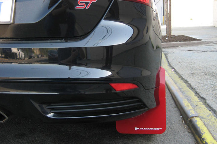 Rally Armor 12-19 Ford Focus ST / 16-19 RS Black Mud Flap w/Grey Logo - Bull Strap