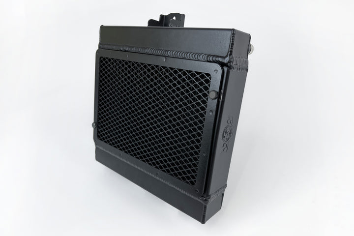 CSF BMW F8X M3/M4/M2C Auxiliary Radiators w/ Rock Guards (Sold Individually - Fits Left and Right - Bull Strap