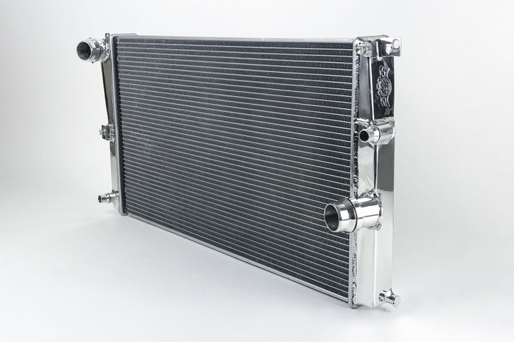 CSF 15-18 BMW M2 (F87) / 12-16 BMW M235i/M235ix Radiator - Bull Strap