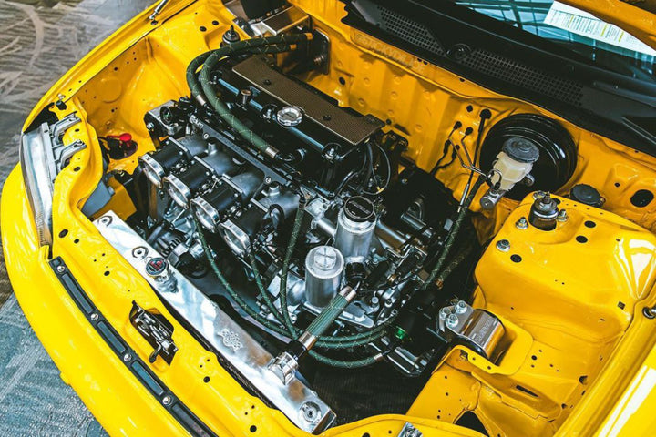 CSF 92-00 Honda Civic w/K-Swap V3 Radiator - Bull Strap