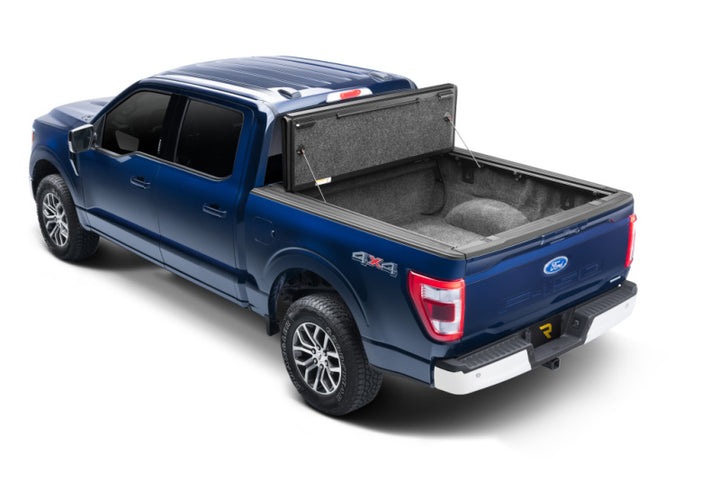 UnderCover 2021+ Ford F-150 Crew Cab 5.5ft Ultra Flex Bed Cover - Bull Strap