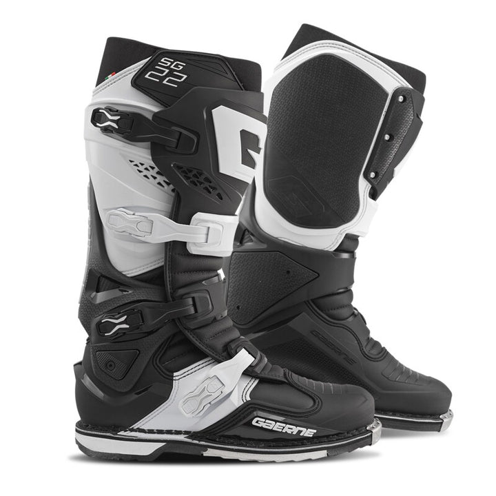 Gaerne SG22 Boot Black/White Size - 9.5 - Bull Strap