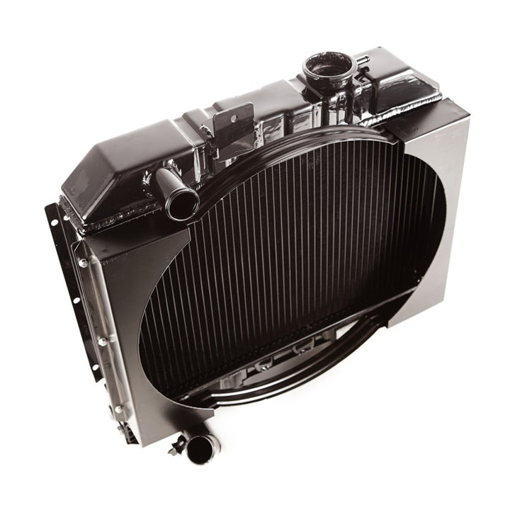 Omix Radiator w/ Fan Shroud 2 Row- 41-52 Willys Models - Bull Strap