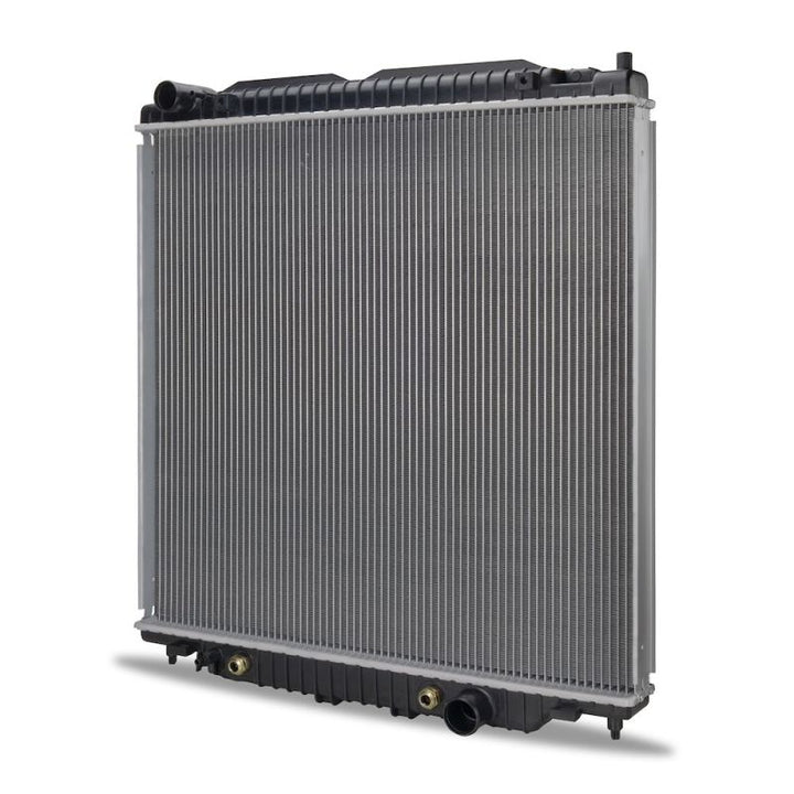 Mishimoto 2005-2007 Ford F-Series Super Duty Replacement Radiator - Bull Strap