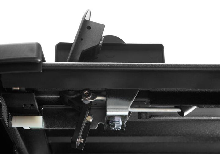 Retrax 21-22 Ford F-150 Super Crew/Super Cab (Incl. 2022 Lightning) 5.5ft Bed RetraxPRO XR - Bull Strap