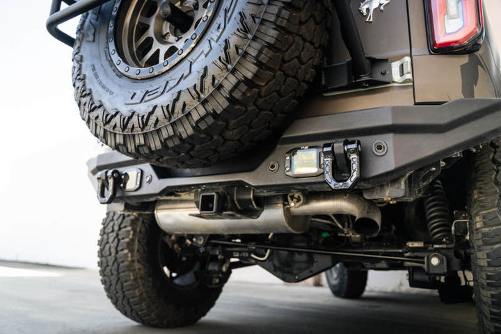 DV8 Offroad Elite Series D-Ring Shackles - Pair (Black) - Bull Strap