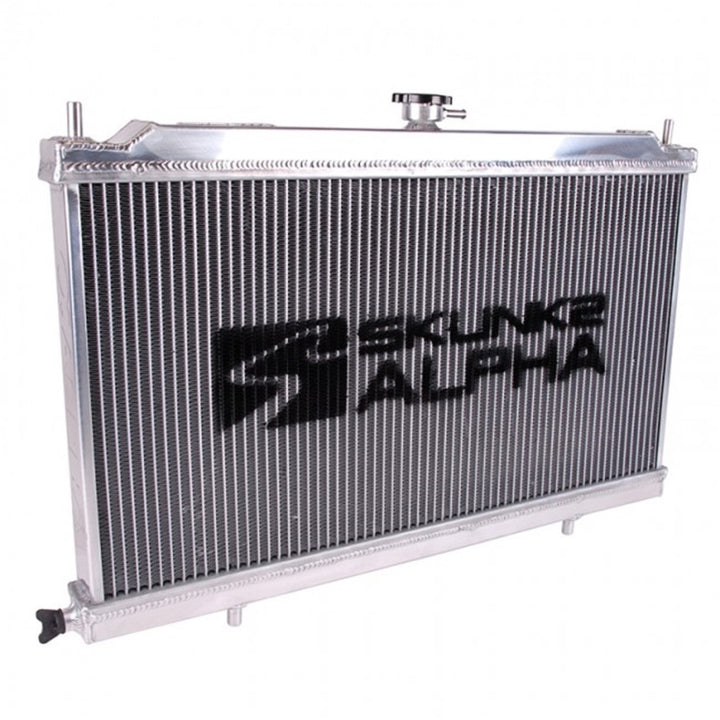 Skunk2 Alpha Series 88-91 Honda CRX/Civic Radiator (Full Size) (Dual Core) (Manual Trans.) - Bull Strap