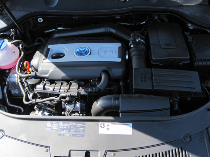 K&N 05-10 VW Jetta/Passat / 07-10 Tiguan / 09-10 GTi / 06-09 EOS Drop In Air Filter - Bull Strap