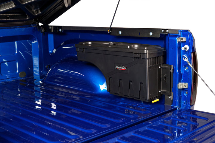 UnderCover 02-18 Ram 1500 (19-20 Classic) / 03-20 Ram 2500 Passengers Side Swing Case - Black Smooth - Bull Strap