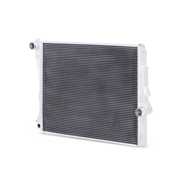 Mishimoto 99-06 BMW 323i/323i/328i/330i w/ Auto Transmission Performance Aluminum Radiator - Bull Strap